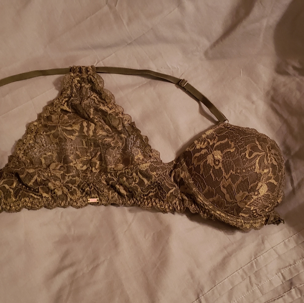 Pink bra - Picture 2 of 4